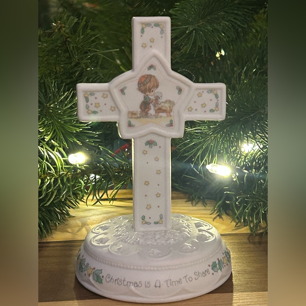 🎀✨💕Precious Moments "Christmas Is A Time To Share" ✝️ Figurine 1993 Enesco